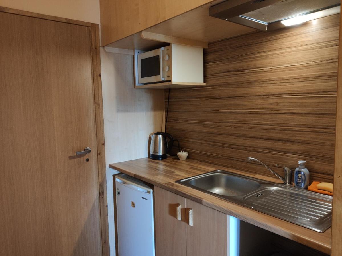 U Certa Hotel Čerčany Kültér fotó