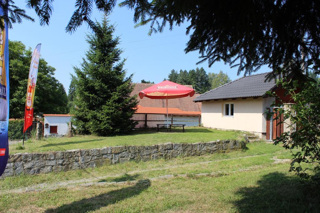 U Certa Hotel Čerčany Kültér fotó